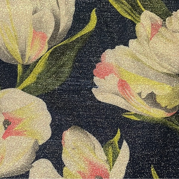 M. Iridescent sparkling tulip floral long sleeves crop top - Picture 5 of 6